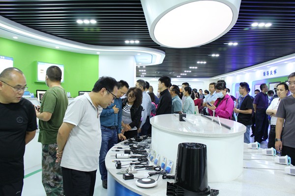 培训班一行观摩了麻将胡了公司